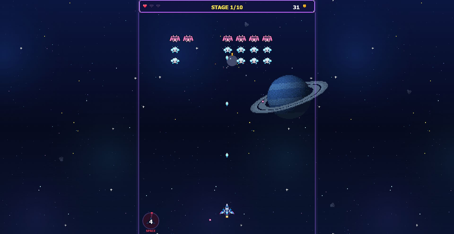 ภาพการเล่น Space Invader Roguelike ด่าน 1 จาก 10 ยานผู้เล่นอยู่ด้านล่างและยิงขึ้นไปยังฝูงเอเลียน พร้อมหัวใจและจำนวนเหรียญ